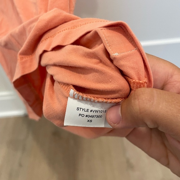Vuori Peach T-Shirt - Picture 3 of 4